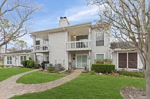 19 Hideaway Dr, Friendswood, TX 77546 - Photo 1