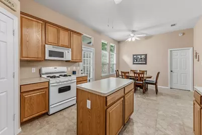 273 Sunset Path S, Conroe, TX 77316 - Photo 13