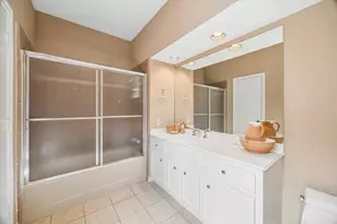 9612 Bayou Brook St, Houston, TX 77063 - Photo 23