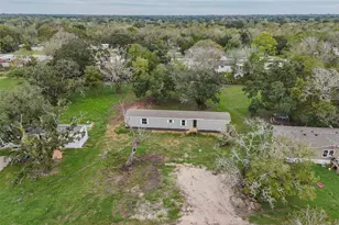 113 Country Oaks St, Brazoria, TX 77422 - Photo 5