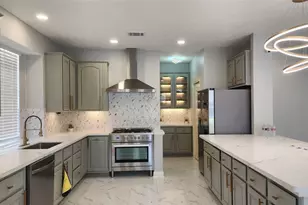 5818 Wilkins Ln, Sugar Land, TX 77479 - Photo 5