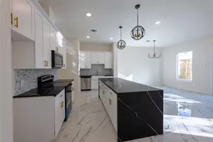 5906 St Augustine St, Houston, TX 77021 - Photo 11