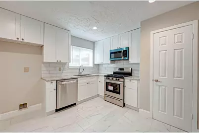 6802 Glenray Drive, Houston, TX 77084 - Photo 15