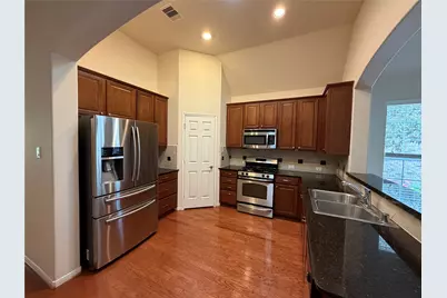 2405 Alamanni Drive, Pearland, TX 77581 - Photo 9
