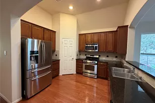 2405 Alamanni Dr, Pearland, TX 77581 - Photo 9