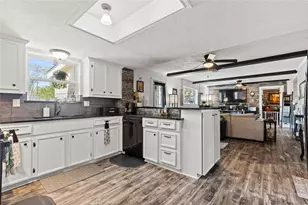 506 River Oaks Dr, Huntsville, TX 77340 - Photo 9