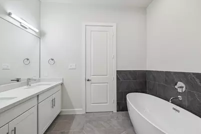 3913 Willowbend Point Drive, Houston, TX 77025 - Photo 13