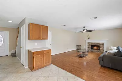 10110 Red Wolf Lane, Houston, TX 77064 - Photo 9