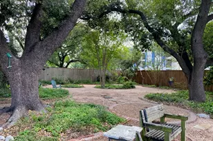 1603 Fawnhope Dr, Houston, TX 77008 - Photo 13