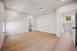 129 E 13th St, Houston, TX 77008 - Photo 37