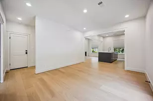 129 E 13th St, Houston, TX 77008 - Photo 17
