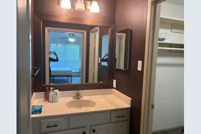 8020 Braesmain Drive, Houston, TX 77025 - Photo 7