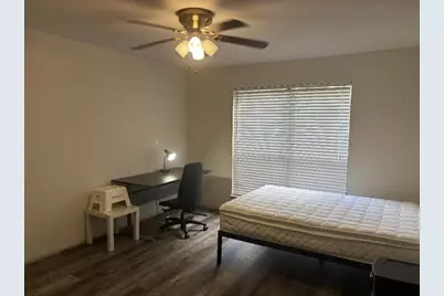 8020 Braesmain Drive, Houston, TX 77025 - Photo 5