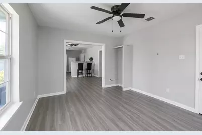 220 Engel Street, Houston, TX 77011 - Photo 5