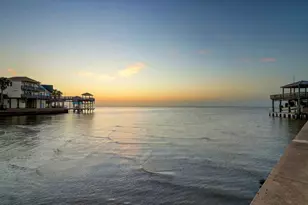 22621 Bay Point Dr, Galveston, TX 77554 - Photo 39