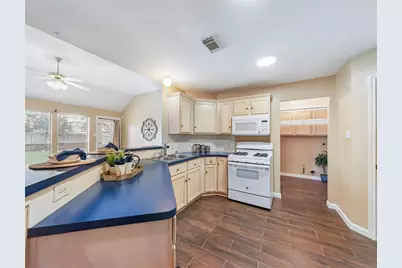 5219 Bay Pines Drive, Katy, TX 77449 - Photo 11