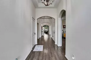 14247 Medina Dr, Baytown, TX 77523 - Photo 9