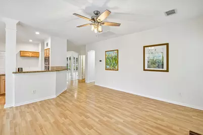 14010 Hazel Ridge Court, Houston, TX 77062 - Photo 11