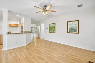 14010 Hazel Ridge Ct, Houston, TX 77062 - Photo 11