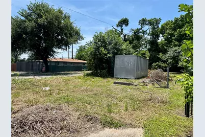 7309 N Main Street, Houston, TX 77022 - Photo 1