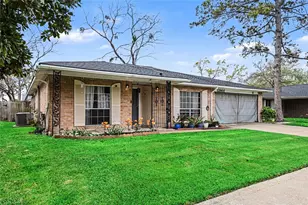 13807 Templar Ln, Sugar Land, TX 77498 - Photo 3