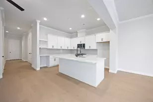 222 E 27th St, Houston, TX 77008 - Photo 5