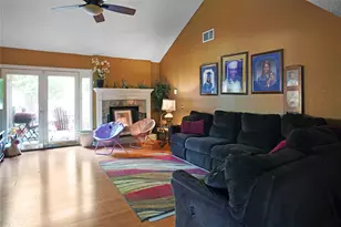 12338 Silo Ln, Houston, TX 77071 - Photo 9