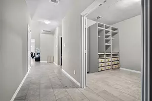 10830 Harston Dr, Tomball, TX 77375 - Photo 3
