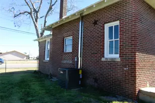 309 E Hinton Rd, Weimar, TX 78962 - Photo 21