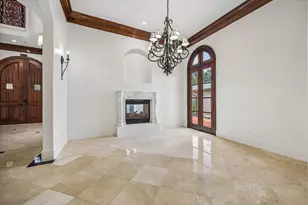 8448 Westview Dr, Houston, TX 77055 - Photo 9