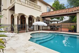 8448 Westview Dr, Houston, TX 77055 - Photo 39