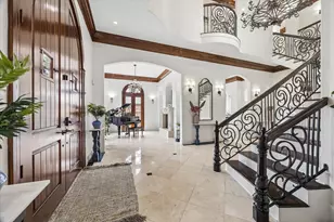 8448 Westview Dr, Houston, TX 77055 - Photo 3