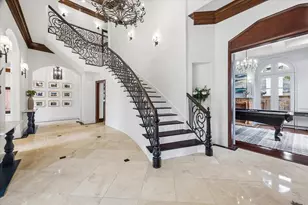 8448 Westview Dr, Houston, TX 77055 - Photo 5