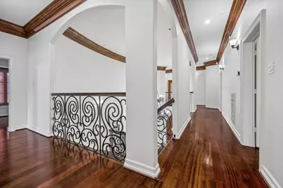 8448 Westview Drive, Houston, TX 77055 - Photo 23
