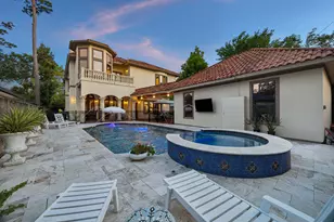 8448 Westview Dr, Houston, TX 77055 - Photo 37
