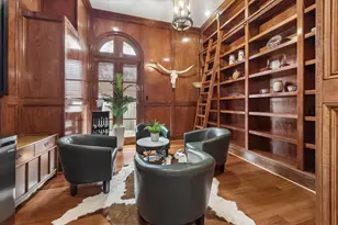 8448 Westview Dr, Houston, TX 77055 - Photo 9