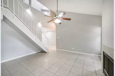 10811 Richmond Avenue #65, Houston, TX 77042 - Photo 9