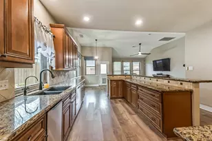 12918 Redbud Shores Ln, Houston, TX 77044 - Photo 15