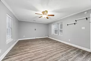 601 W Cleveland St, Baytown, TX 77520 - Photo 7