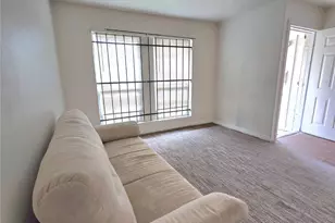 5530 Elm Springs Dr, Houston, TX 77048 - Photo 5