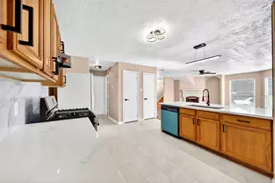 15014 Middle Oaks Blvd, Houston, TX 77082 - Photo 15