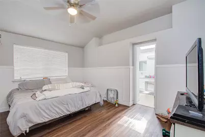 5010 Village Springs Drive, Houston, TX 77339 - Photo 17