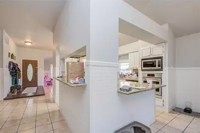 5010 Village Springs Drive, Houston, TX 77339 - Photo 11