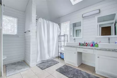 5010 Village Springs Drive, Houston, TX 77339 - Photo 19