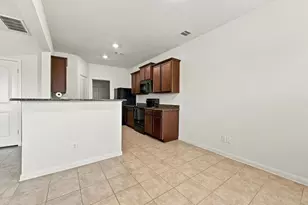 12109 Midship Ln, Texas City, TX 77568 - Photo 9