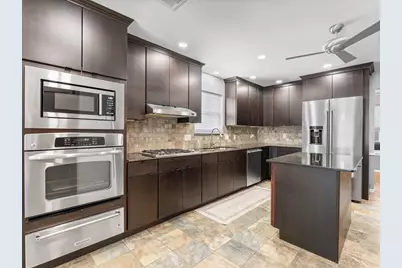 2613 Oak Drive, Bay City, TX 77414 - Photo 9