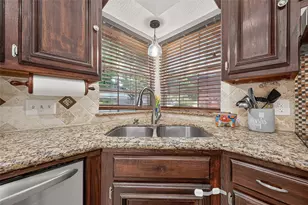 14715 Summerway Ln, Houston, TX 77014 - Photo 13