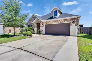 2004 Sadtler Ridge Cir, La Porte, TX 77571 - Photo 5