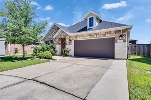 2004 Sadtler Ridge Cir, La Porte, TX 77571 - Photo 5