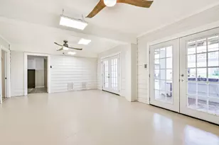 1126 Redfish St, Bayou Vista, TX 77563 - Photo 35